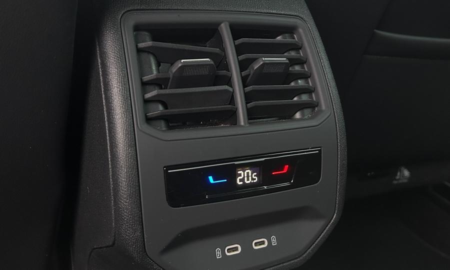 WhatsApp Image 2025-12-04 at 14.48.5929