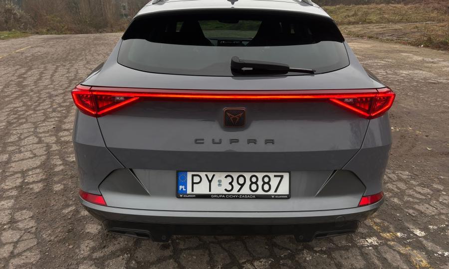 WhatsApp Image 2025-12-04 at 14.48.534