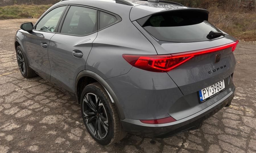 WhatsApp Image 2025-12-04 at 14.48.533