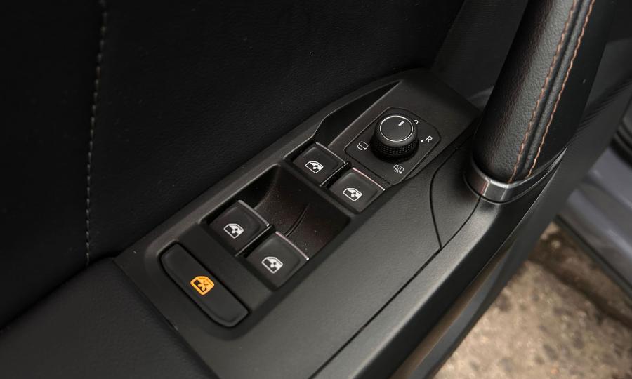 WhatsApp Image 2025-12-04 at 14.48.5822