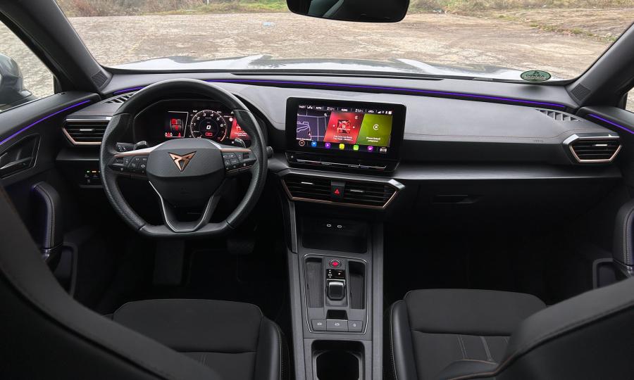 WhatsApp Image 2025-12-04 at 14.48.5931