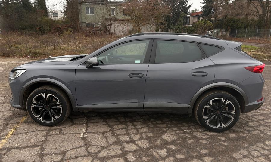 WhatsApp Image 2025-12-04 at 14.48.532