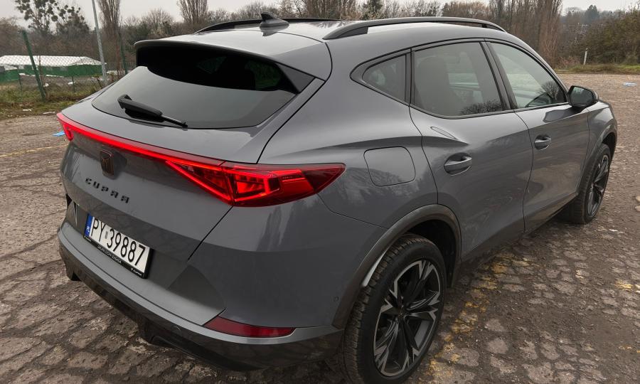 WhatsApp Image 2025-12-04 at 14.48.536