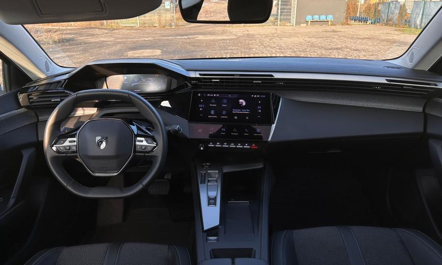 WhatsApp Image 2025-12-03 at 13.42.0024