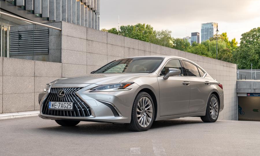 Lexus-ES-300h-27