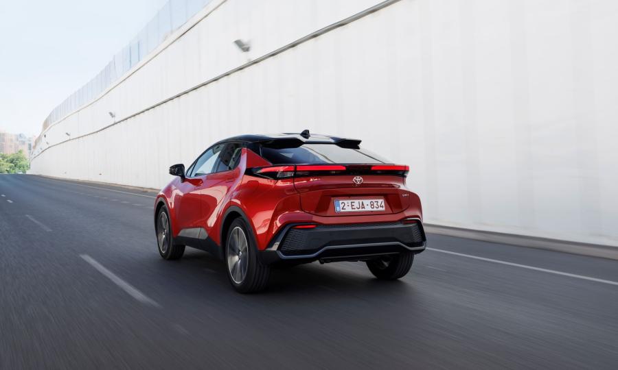 Toyota_C-HR-140_Dynamic